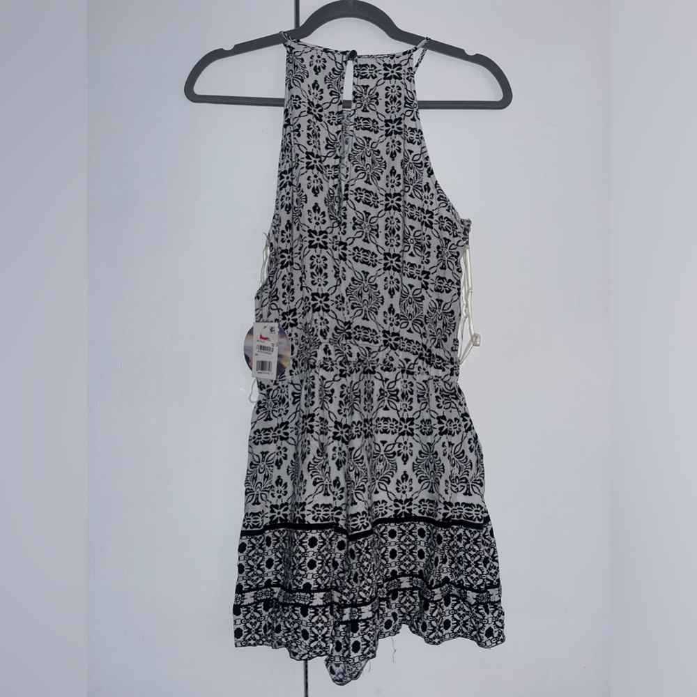 BeBop Women’s XS Romper - Halter Sleeveless Jumpsuit w/ Pockets Boho Chic - NWT - Picture 2 of 3